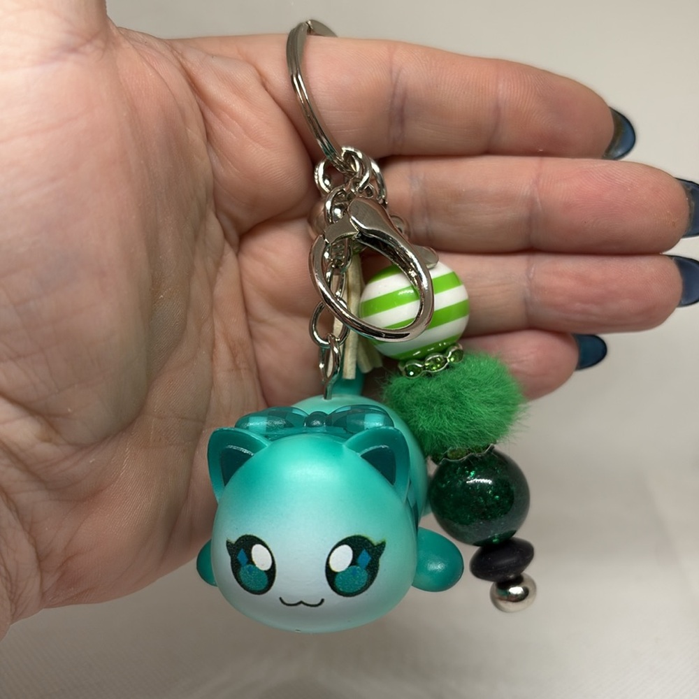 Handmade cat keychain - Picture 8 of 16